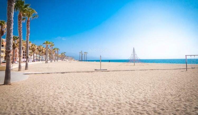 Apartamentos Deluxe Roquetas De Mar Con Golf Y Piscina Climatizada, Parking Privado Vícar المظهر الخارجي الصورة